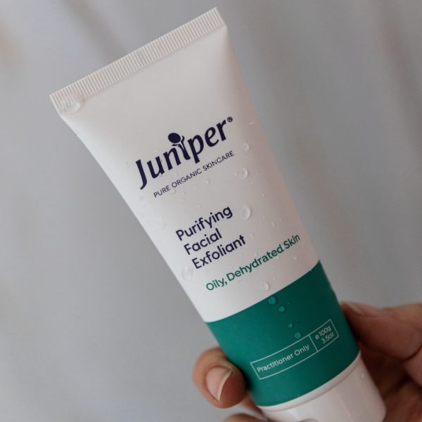 Juniper Purifying Facial Exfoliant 100g, rejuvenate and reveal your natural glow.